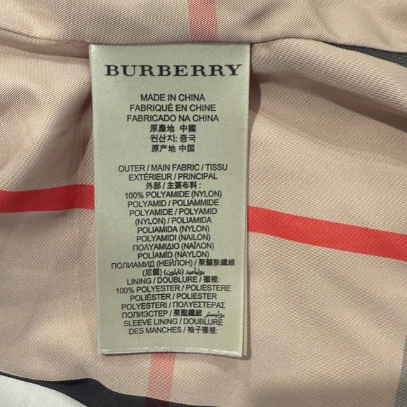 Burberry Quilted Navy Blue Puffer Coat with Belt and removable hood. Authentic - Picture 15 of 16